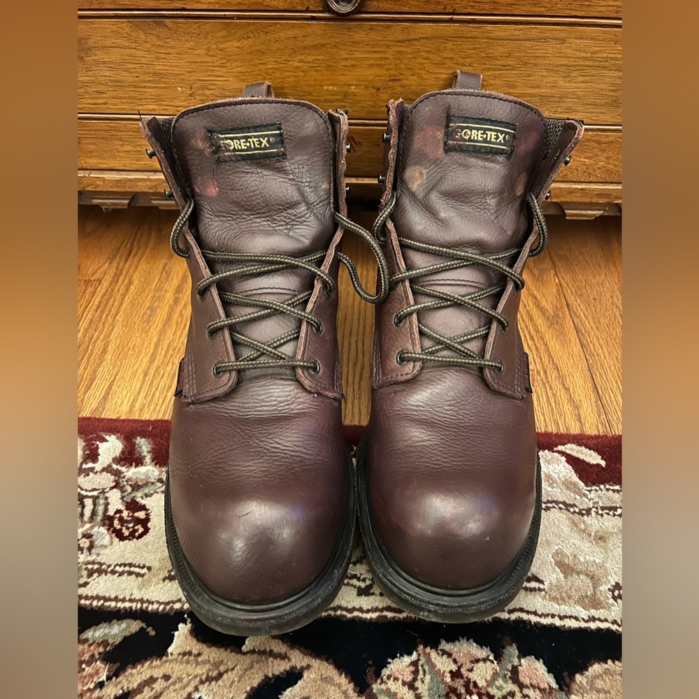 Red Wing Supersole 2.0 Work Boot. size 13,
Soft toe, waterproof